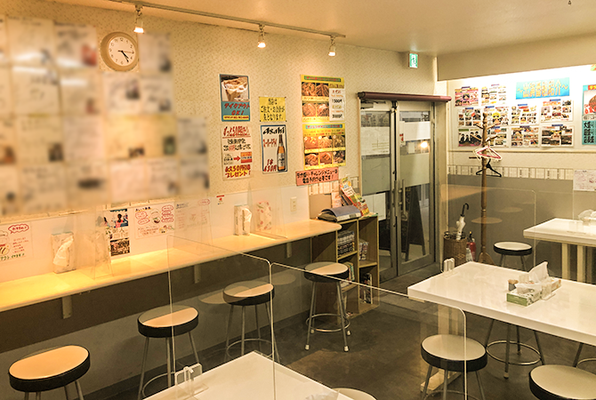 本家絶品煮込みカツカレー 幕張店